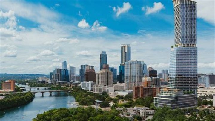 Can you be nude in Austin TX?
