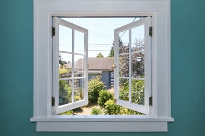 Do they make wooden replacement windows?
