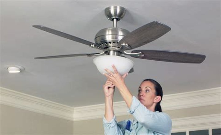 Does Home Depot install ceiling fans?