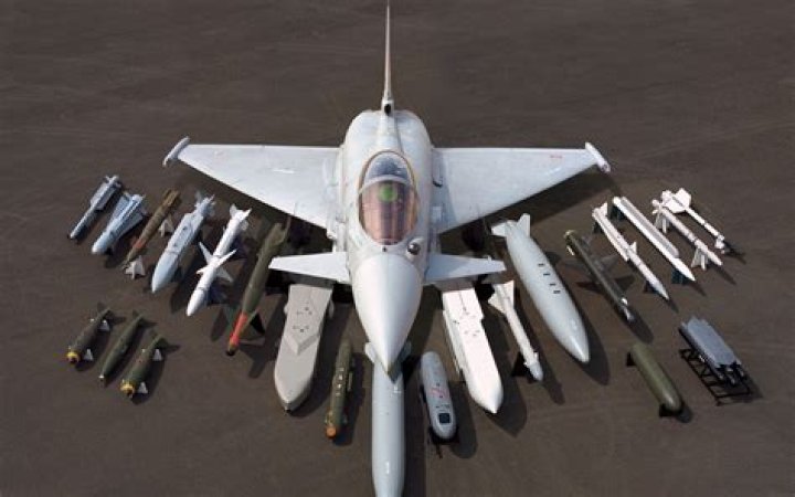 Does Rafale have conformal fuel tanks?