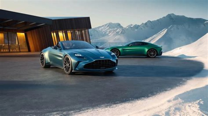 Does the Aston Martin Vantage come in manual?