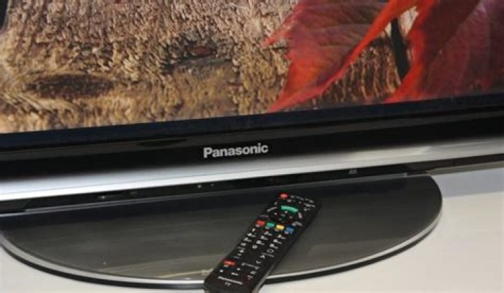 How do I screen mirror on my Panasonic Viera TV?
