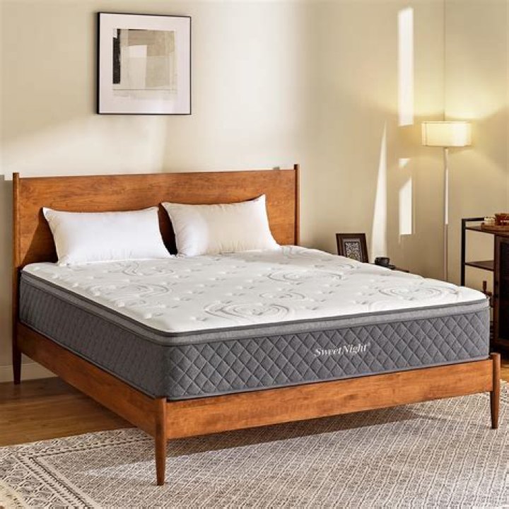 How do you freshen a mattress with borax?