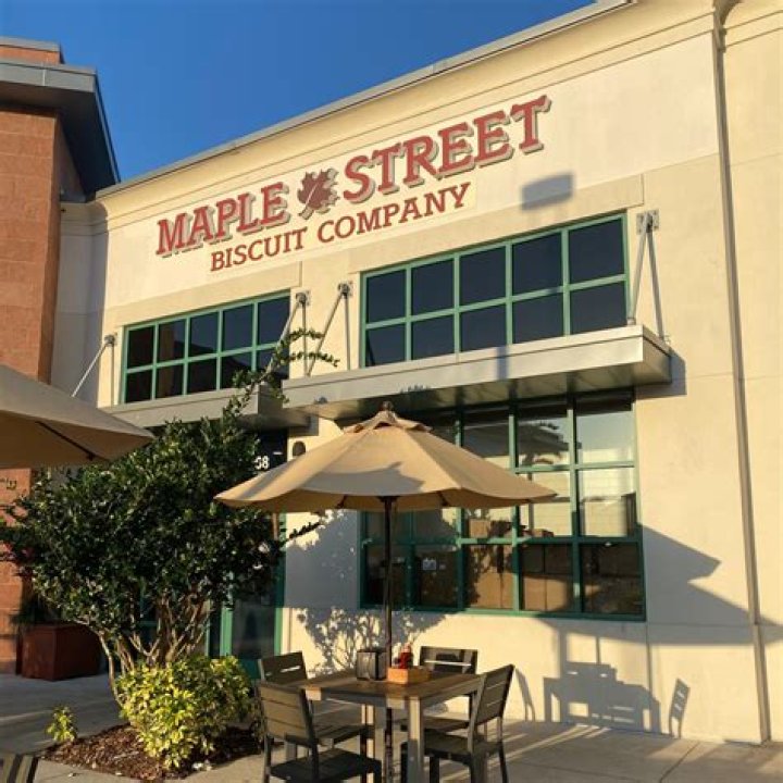 How many locations does Maple Street Biscuit Company have?
