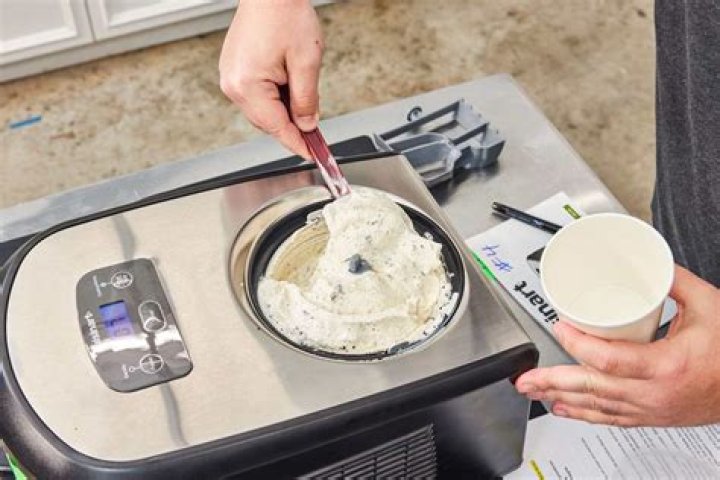 How much ice cream does the Cuisinart ice cream maker make?
