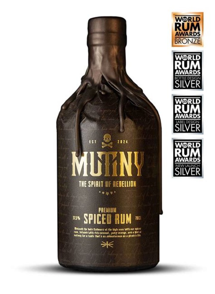 What can you mix with dark spiced rum?