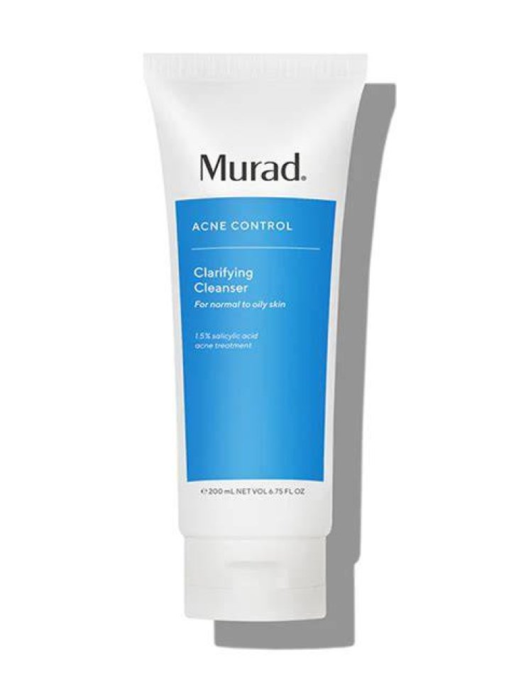 What does Murad Clarifying Cleanser do?