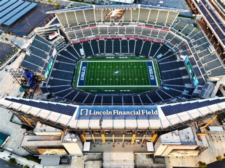What is the sunny side of the Lincoln Financial Field?