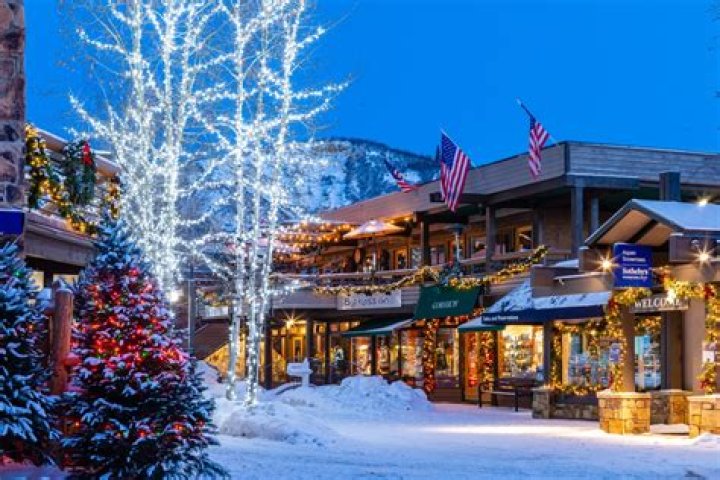 What is there to do in Aspen for Christmas?