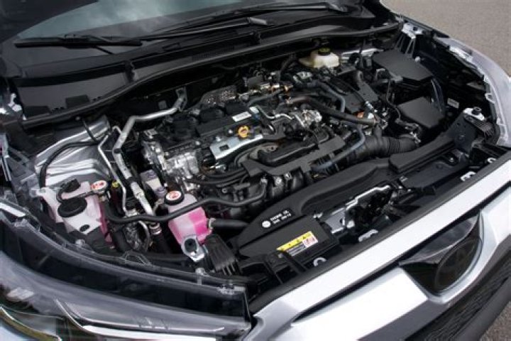 What kind of engine is in a Toyota Corolla?