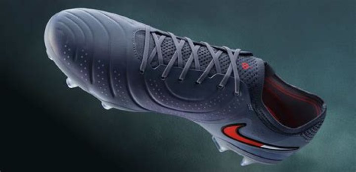 What kind of players wear Tiempos?