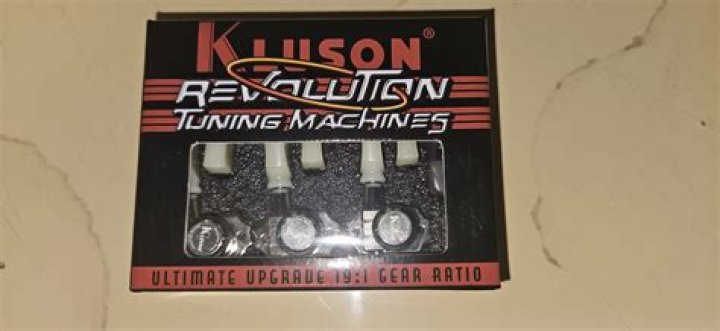 When did Gibson start using Kluson tuners?