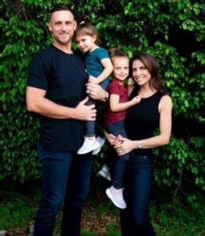 Who is Jenny Dell married to?