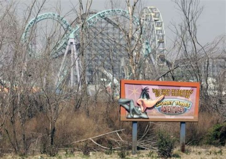 Why EVP amusement park closed?